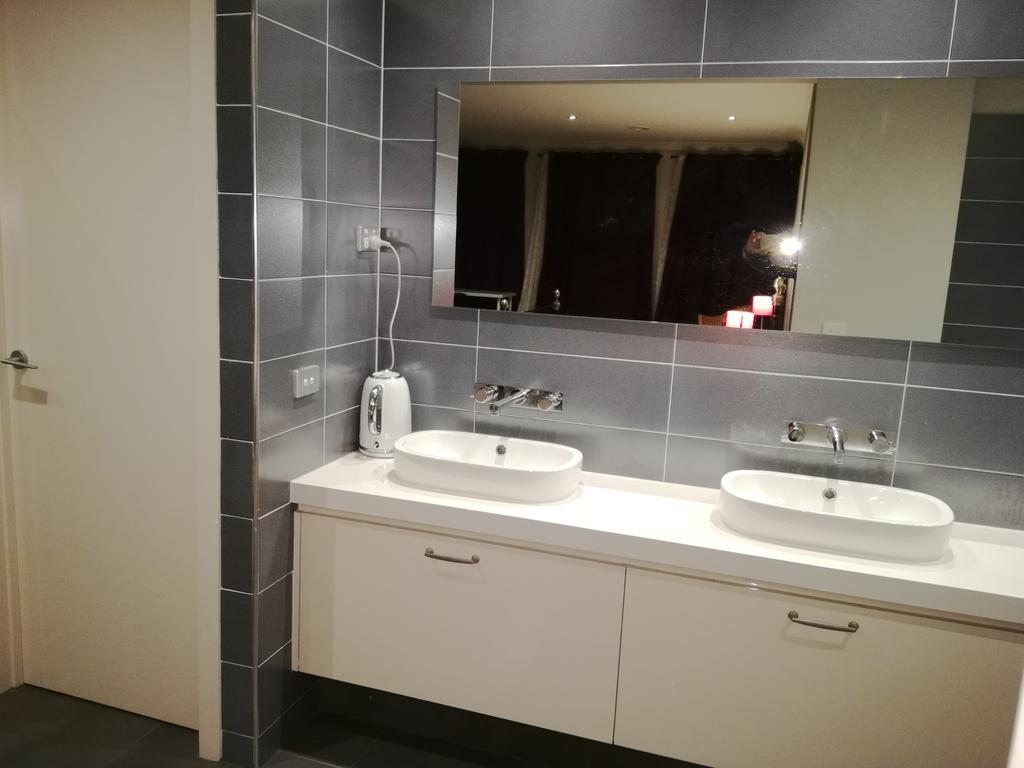 Lucky House Otel Point Cook Dış mekan fotoğraf